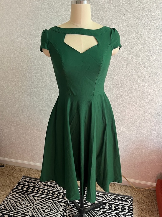 belle poque Dresses & Skirts - Emerald Cutout Fit-and-Flare Midi Dress